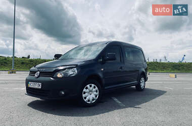 Вантажний фургон Volkswagen Caddy 2011 в Львові