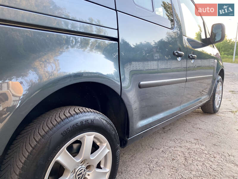 Мінівен Volkswagen Caddy 2005 в Хмельницькому