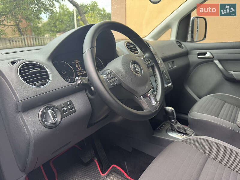 Минивэн Volkswagen Caddy 2014 в Хмельницком