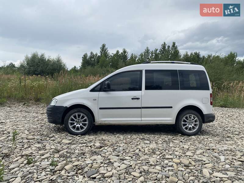Минивэн Volkswagen Caddy 2006 в Вижнице