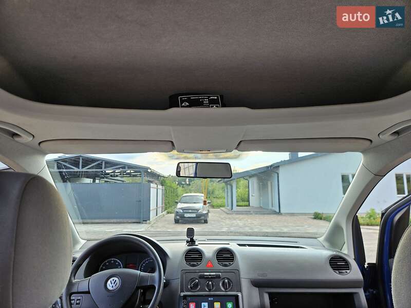 Минивэн Volkswagen Caddy 2007 в Киеве