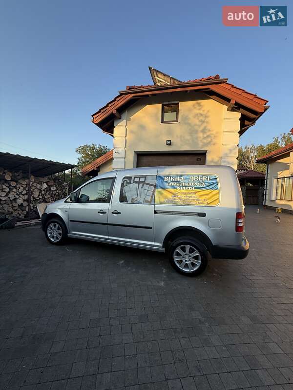Грузовой фургон Volkswagen Caddy 2013 в Городке