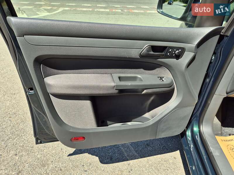 Минивэн Volkswagen Caddy 2012 в Полтаве