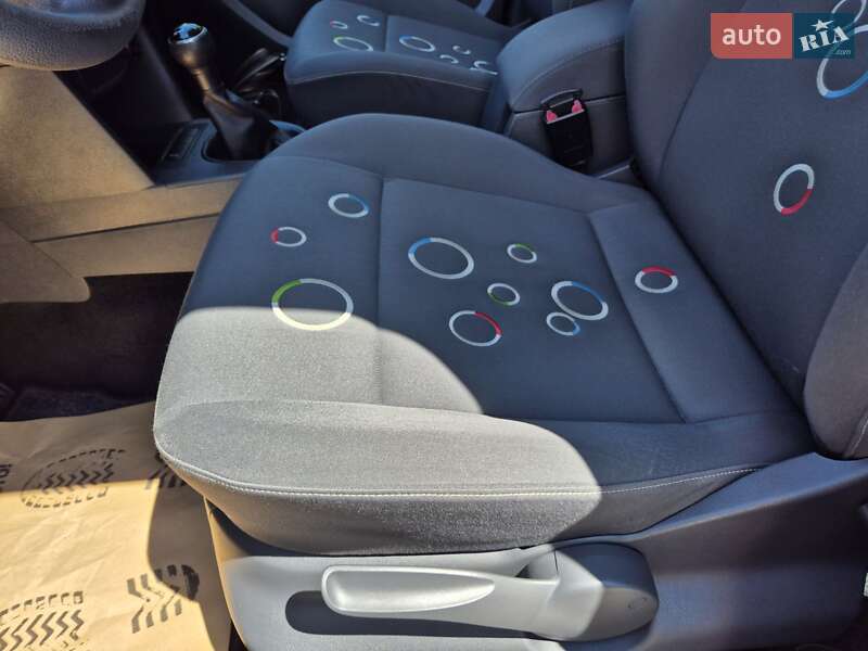 Минивэн Volkswagen Caddy 2012 в Полтаве