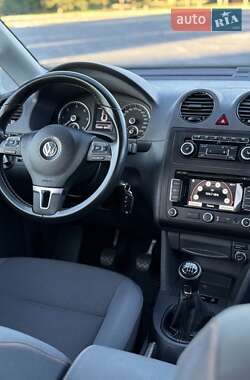 Минивэн Volkswagen Caddy 2013 в 