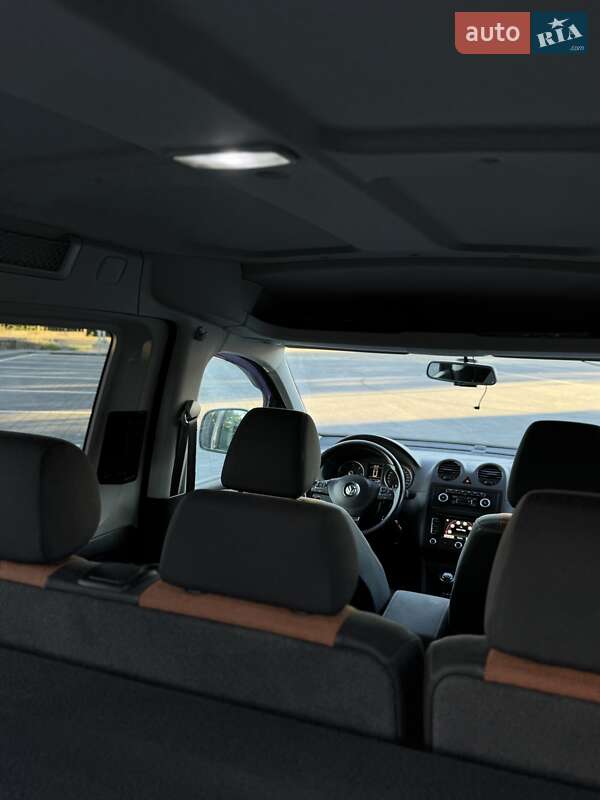 Минивэн Volkswagen Caddy 2013 в Самборе