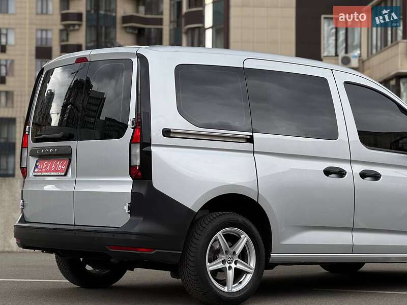 Грузовой фургон Volkswagen Caddy 2021 в Киеве