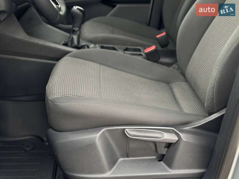 Грузовой фургон Volkswagen Caddy 2021 в Киеве