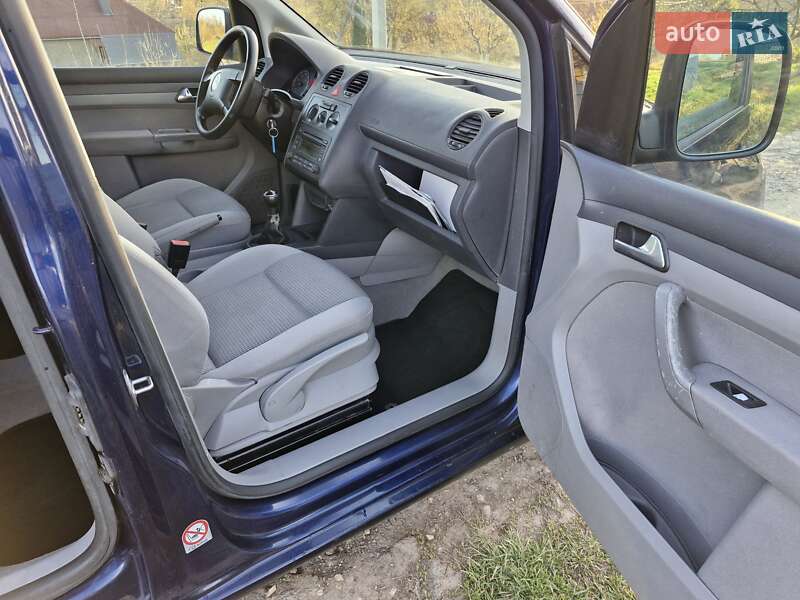 Минивэн Volkswagen Caddy 2005 в Збараже