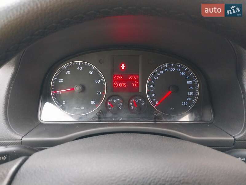 Минивэн Volkswagen Caddy 2009 в Ходорове
