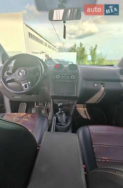Мінівен Volkswagen Caddy 2012 в 