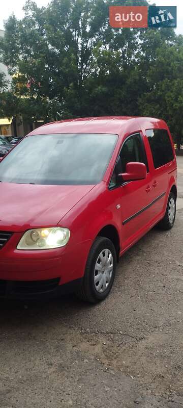 Минивэн Volkswagen Caddy 2008 в Новоселице