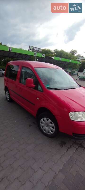 Минивэн Volkswagen Caddy 2008 в Новоселице