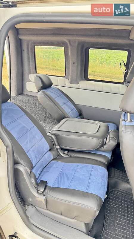Минивэн Volkswagen Caddy 2010 в Киеве