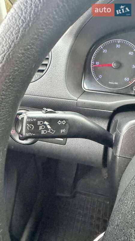 Минивэн Volkswagen Caddy 2010 в Киеве