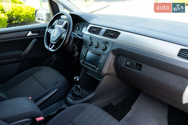 Минивэн Volkswagen Caddy 2016 в Луцке