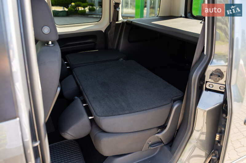 Минивэн Volkswagen Caddy 2016 в Луцке