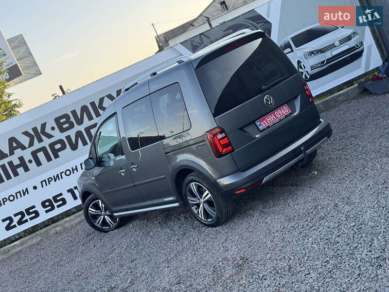 Мінівен Volkswagen Caddy 2017 в Сарнах