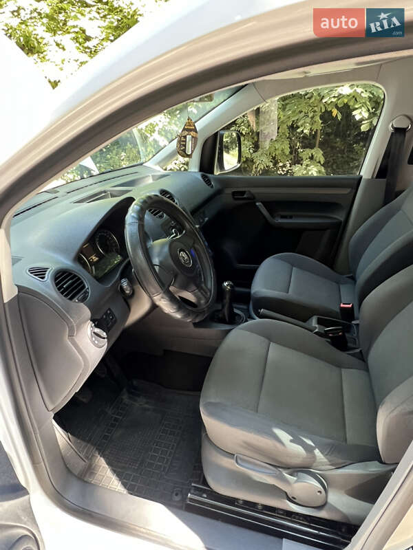 Минивэн Volkswagen Caddy 2014 в Умани