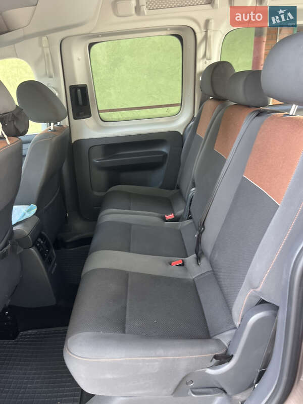 Мінівен Volkswagen Caddy 2012 в Долинській