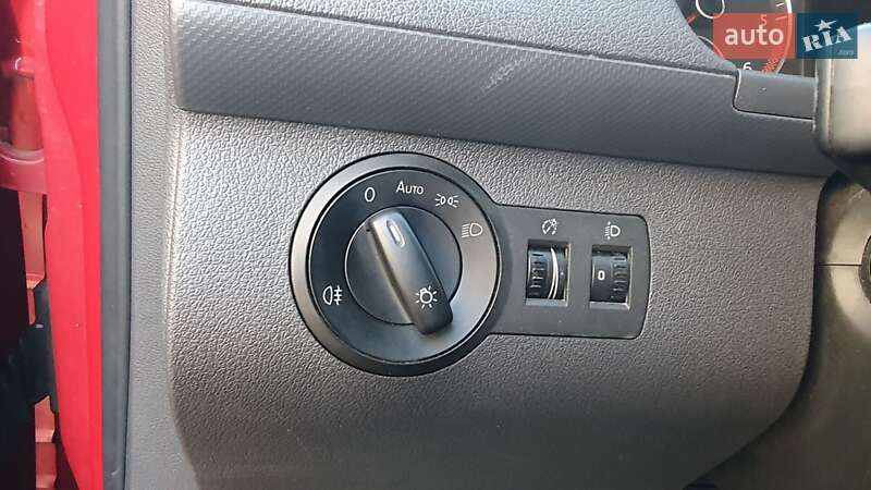 Минивэн Volkswagen Caddy 2011 в Луцке