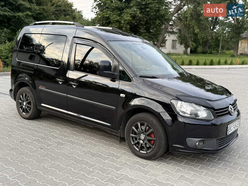 Минивэн Volkswagen Caddy 2011 в Стрые