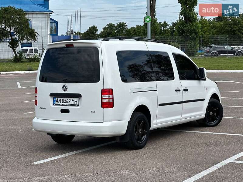 Минивэн Volkswagen Caddy 2011 в Житомире