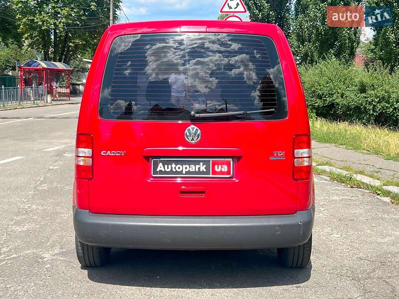 Минивэн Volkswagen Caddy 2012 в Киеве