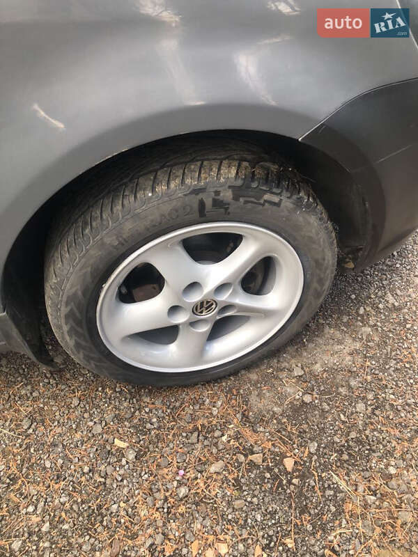 Минивэн Volkswagen Caddy 2012 в Львове