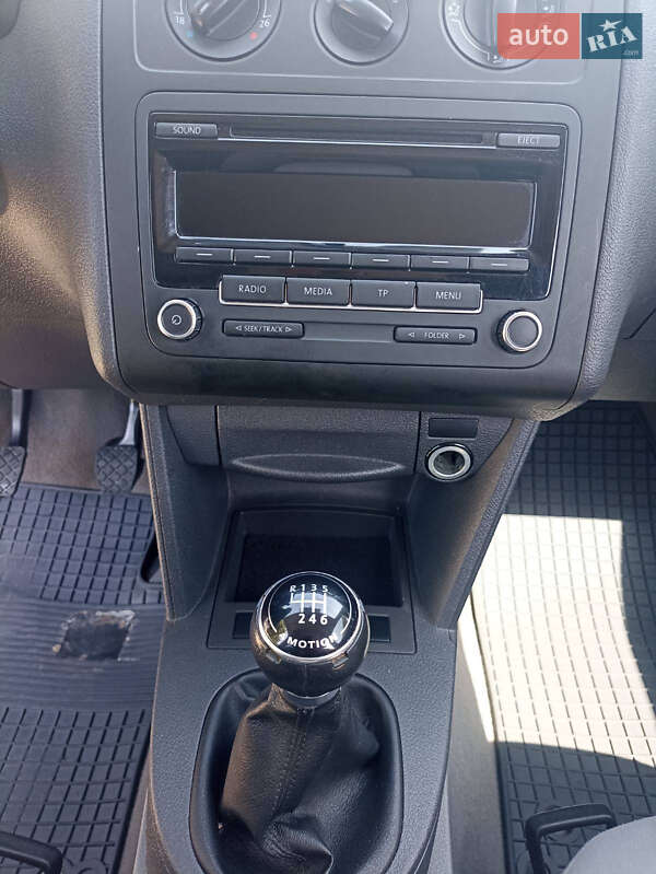 Мінівен Volkswagen Caddy 2010 в Чернівцях