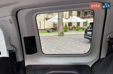Минивэн Volkswagen Caddy 2017 в 
