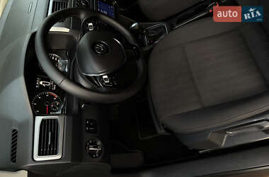 Минивэн Volkswagen Caddy 2017 в 