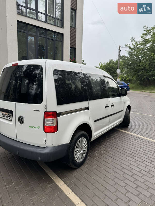 Мінівен Volkswagen Caddy 2010 в Києві