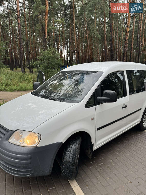 Мінівен Volkswagen Caddy 2010 в Києві