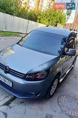 Мінівен Volkswagen Caddy 2013 в Сумах