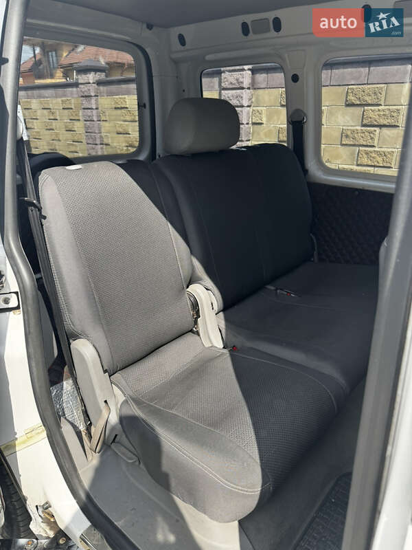 Мінівен Volkswagen Caddy 2005 в Луцьку