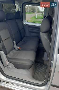 Минивэн Volkswagen Caddy 2005 в  фото 8 Минивэн Volkswagen Caddy 2005 в