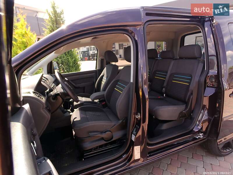 Мінівен Volkswagen Caddy 2014 в Сарнах