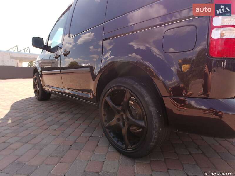 Мінівен Volkswagen Caddy 2014 в Сарнах