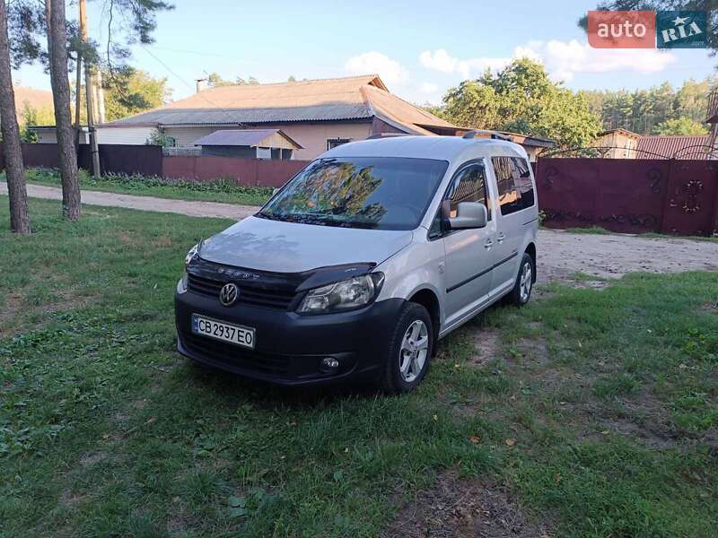 Volkswagen Caddy 2011