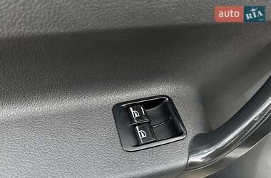 Грузовой фургон Volkswagen Caddy 2011 в 