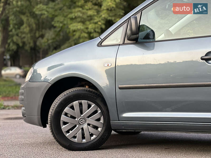 Минивэн Volkswagen Caddy 2009 в Виннице