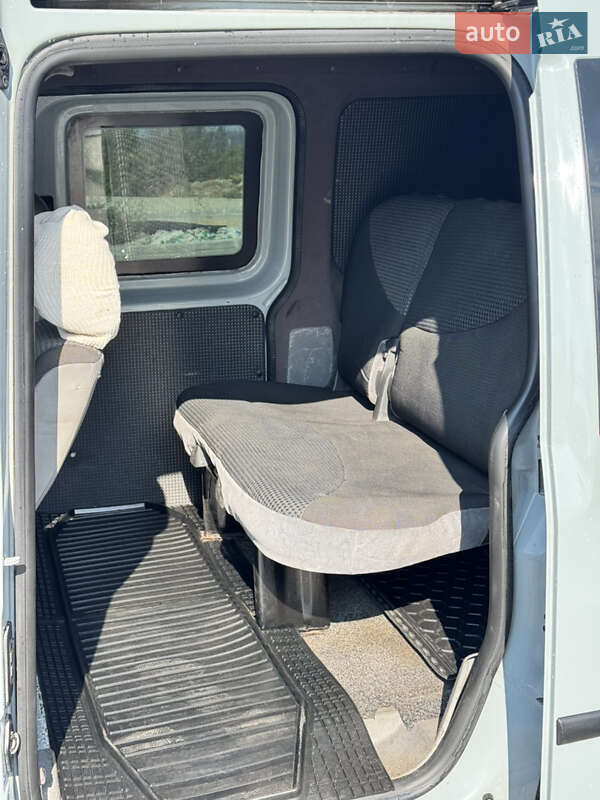 Минивэн Volkswagen Caddy 2008 в Кривом Роге фото 13 Минивэн Volkswagen Caddy 2008 в Кривом Роге