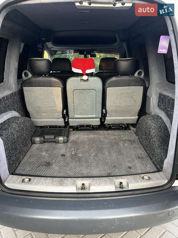 Мінівен Volkswagen Caddy 2006 в Нововолинську