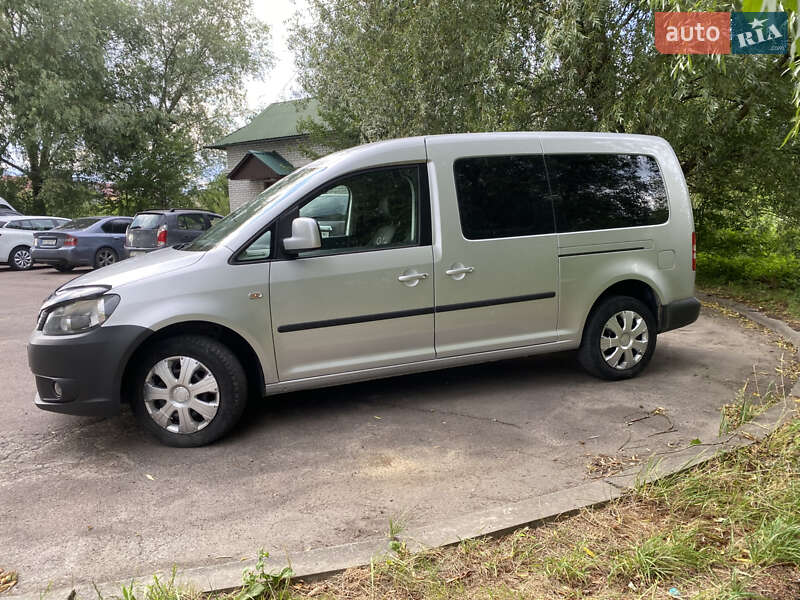 Volkswagen Caddy 2011