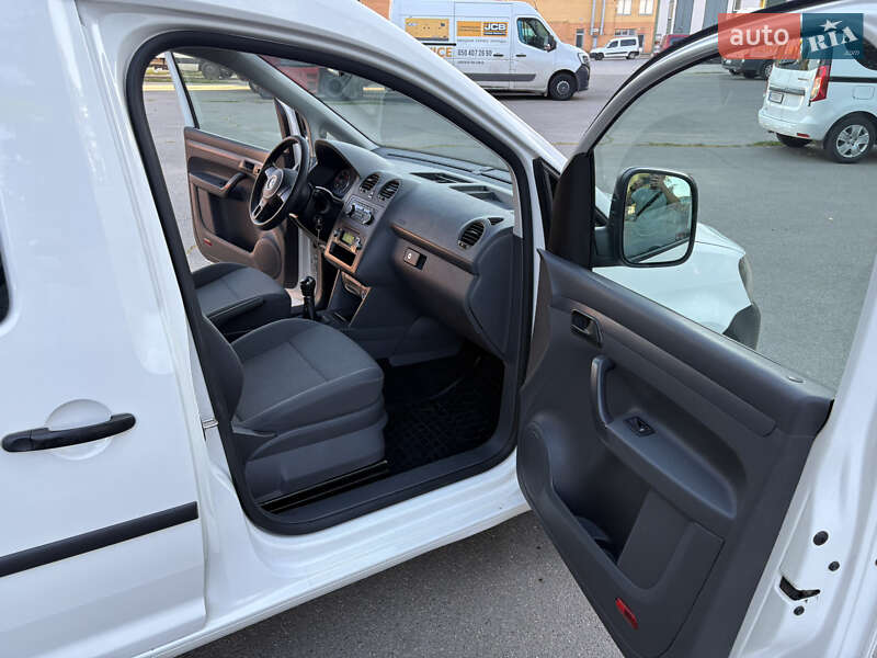 Минивэн Volkswagen Caddy 2015 в Днепре