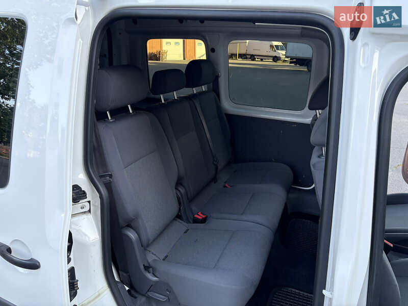 Минивэн Volkswagen Caddy 2015 в Днепре