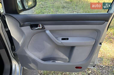 Минивэн Volkswagen Caddy 2009 в 