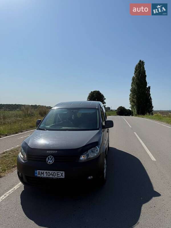 Минивэн Volkswagen Caddy 2010 в Ровно