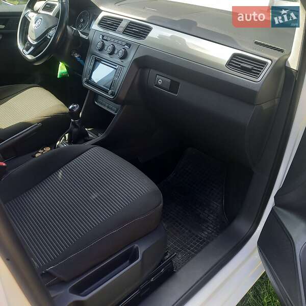 Мінівен Volkswagen Caddy 2015 в Камені-Каширському